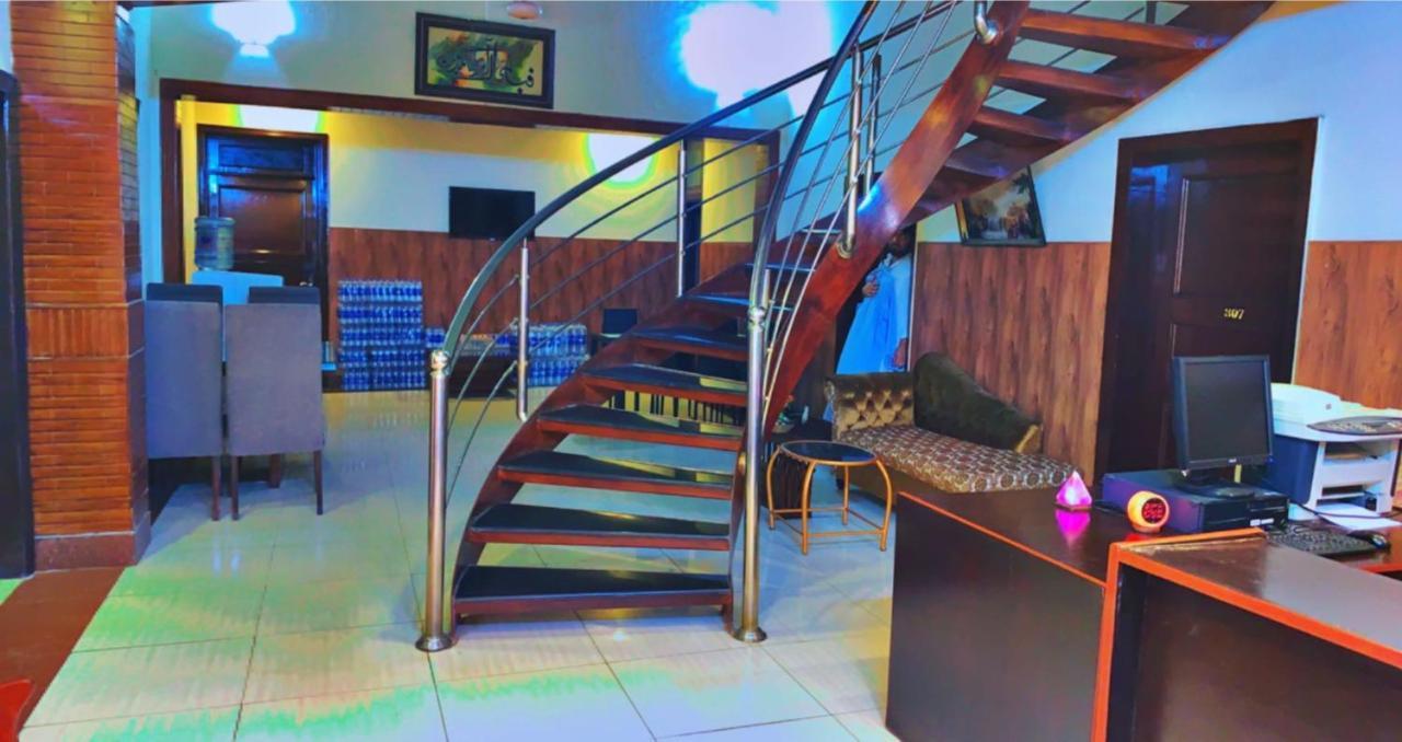Crown Castle Peshawar Hotel Exterior photo